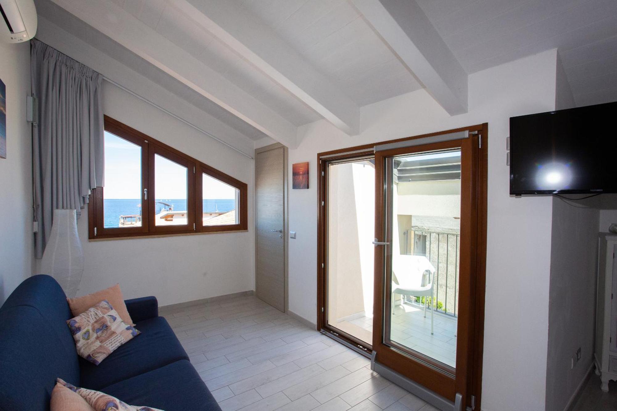 Odissea Residence E Rooms سانتا ماريا دي كاستيلاباتي الغرفة الصورة